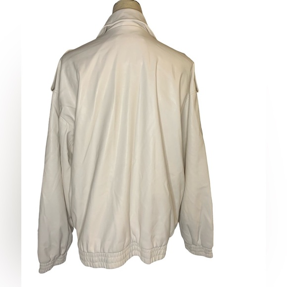 levis faux leather dad bomber jacket in oyster-NWT - Picture 4 of 10